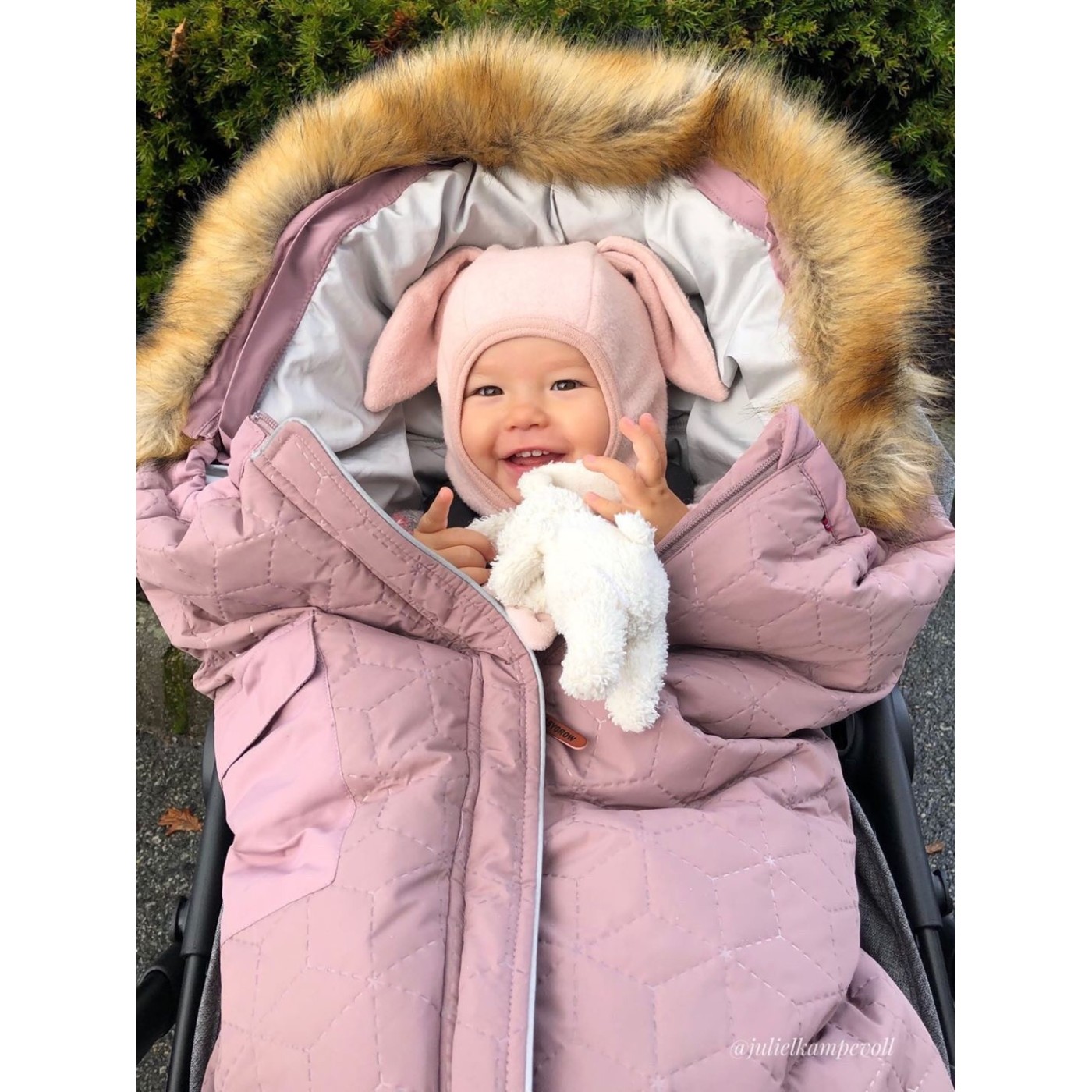 Easygrow Exclusive Footmuff Everything you need in a good winter footmuff